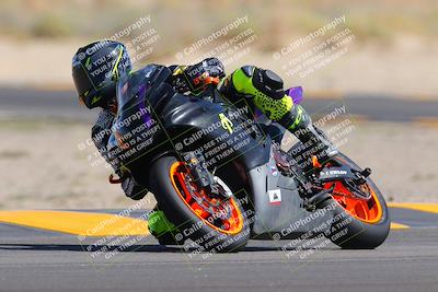 media/Oct-08-2022-SoCal Trackdays (Sat) [[1fc3beec89]]/Turn 16 (125pm)/